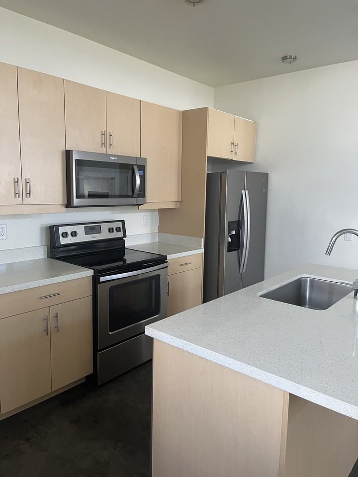 60 Beryl Ave #4A - Photo 2 of 7