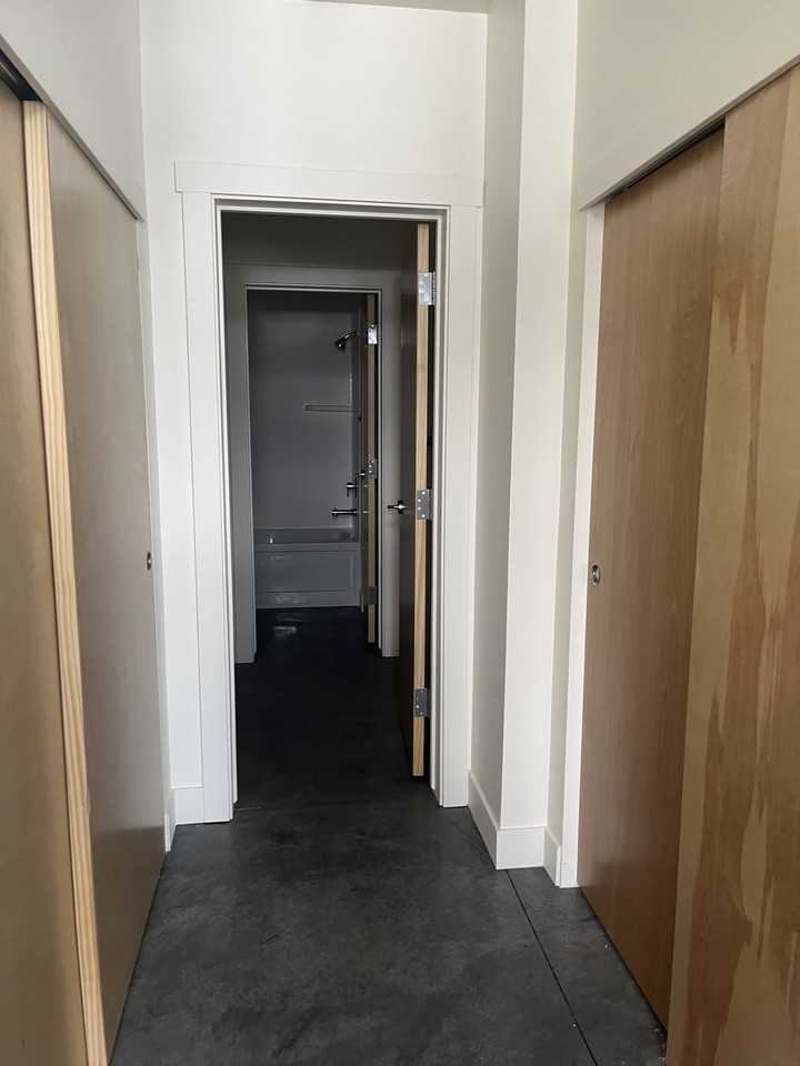 60 Beryl Ave #4A - Photo 5 of 7