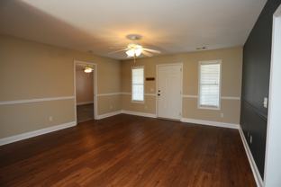 343 Longwood Dr - Photo 1 of 1