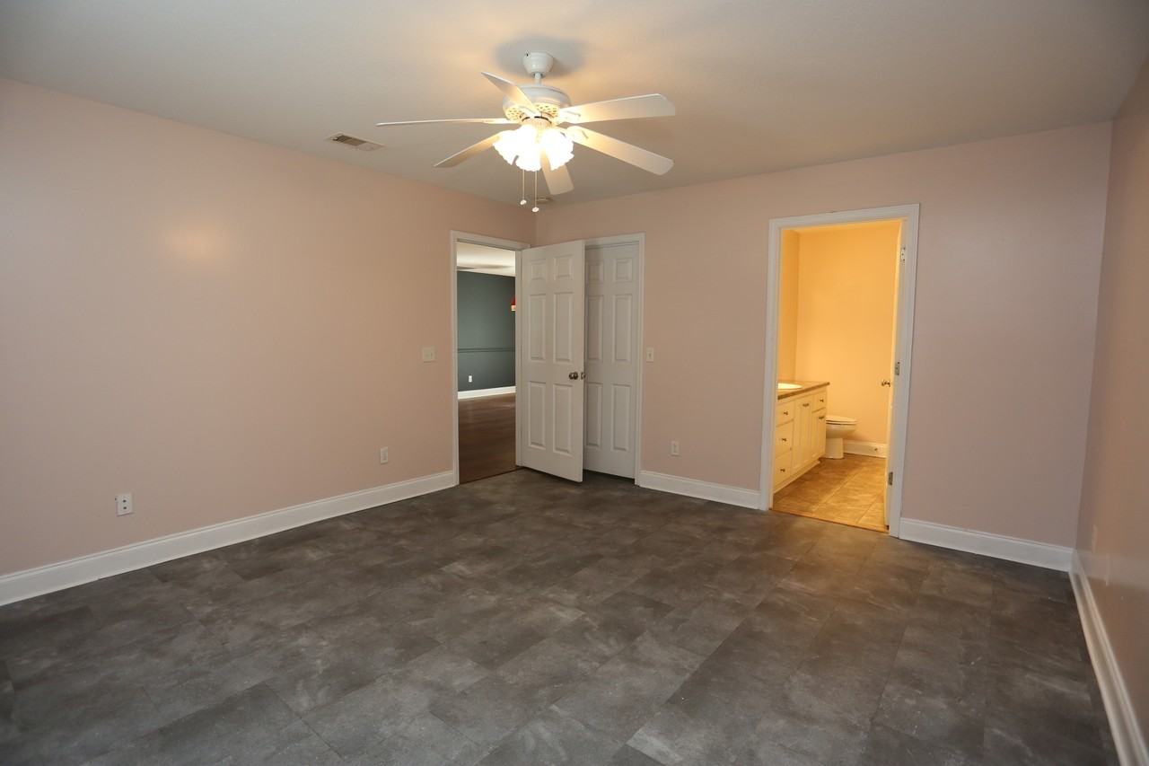 343 Longwood Dr - Photo 6 of 12