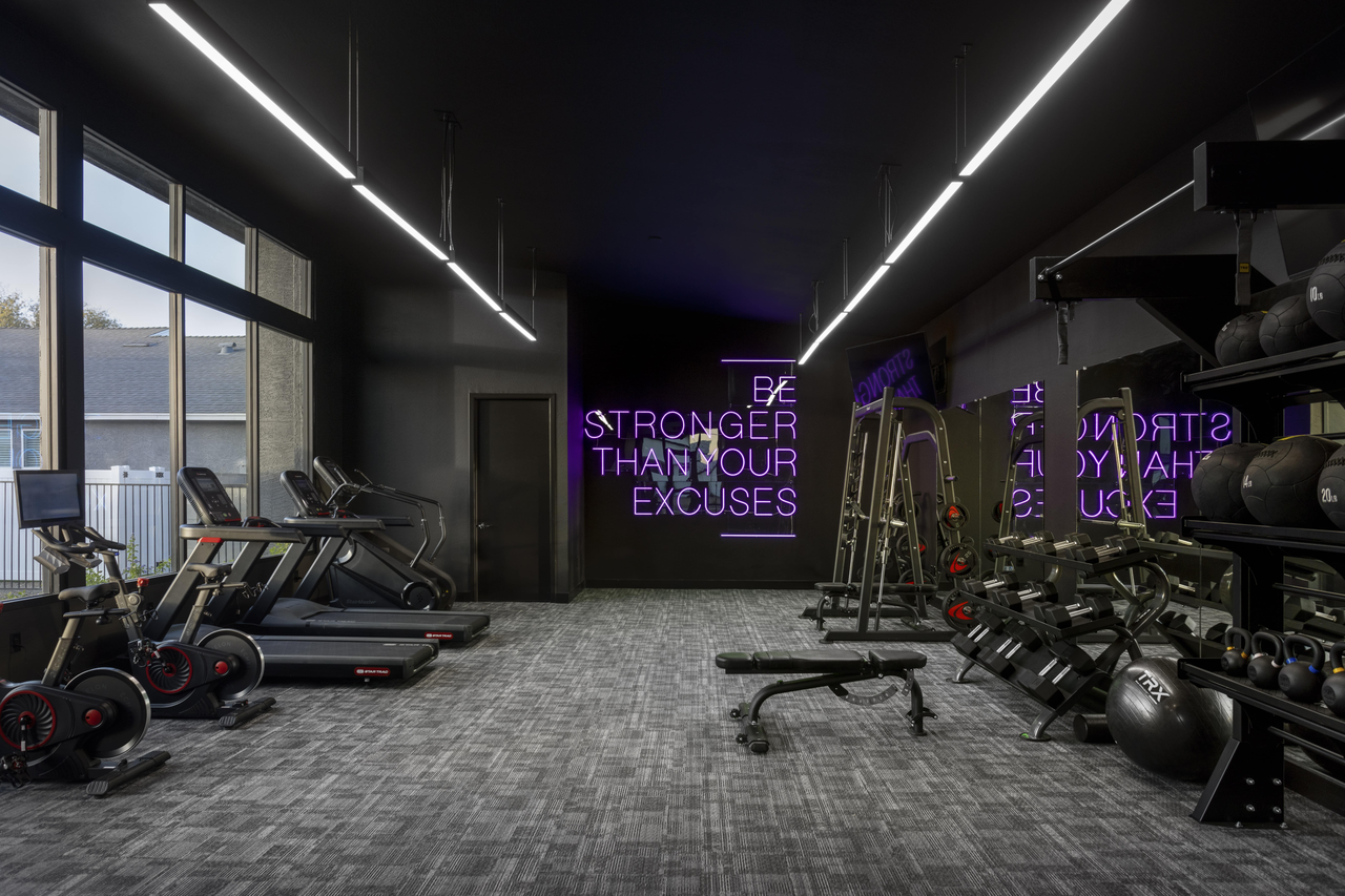 Cyrene at Skyline - Photo 3 of 39