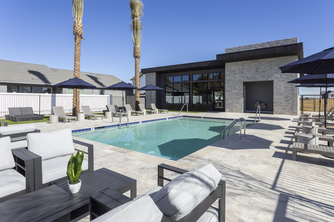 Cyrene at Skyline - Photo 5 of 39