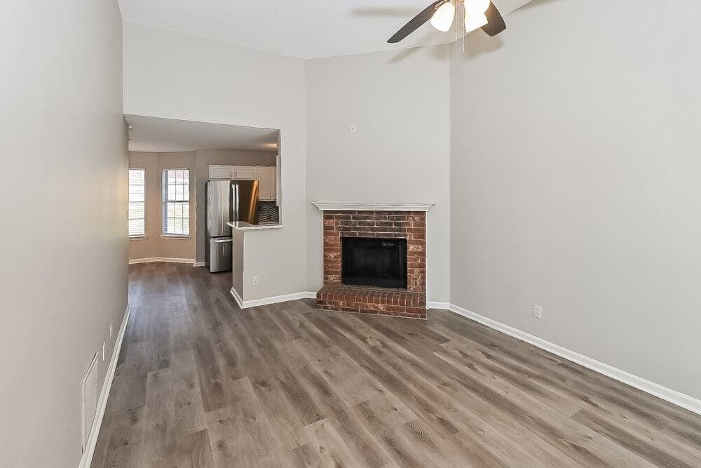 1029 Jessica Lauren Dr - Photo 4 of 17