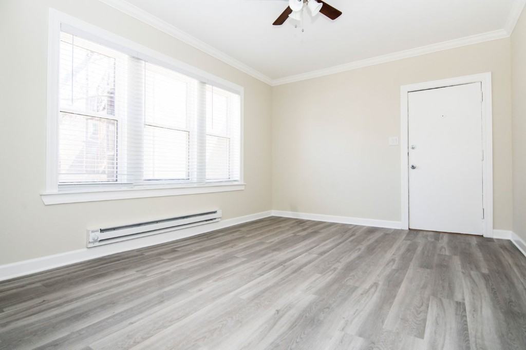 646 W Roscoe St #648-5-1N - Photo 5 of 7