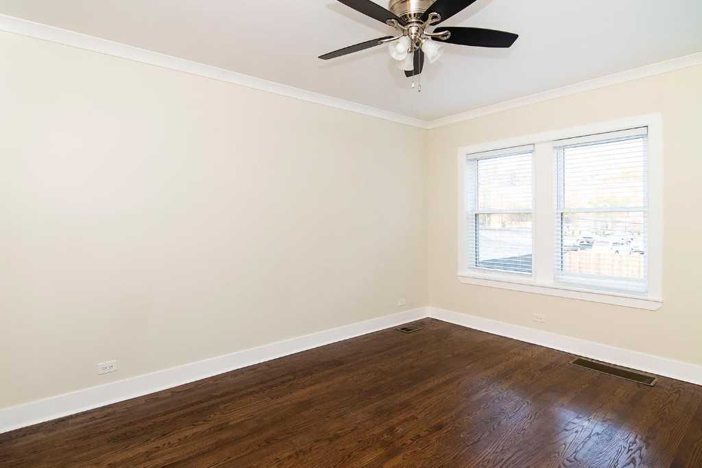 646 W Roscoe St #646-5-3N - Photo 6 of 7