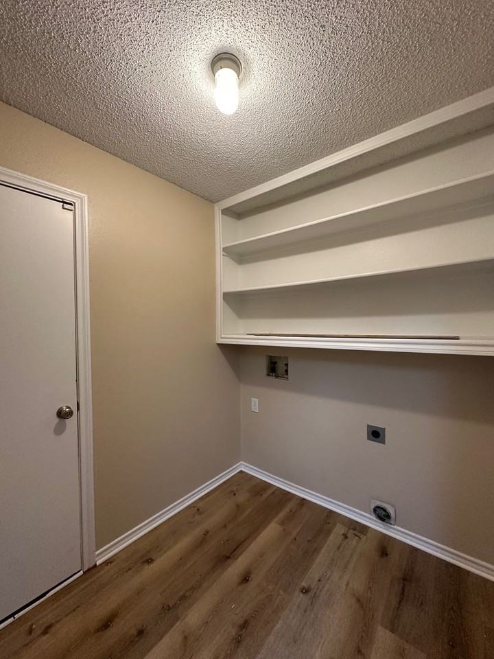 706 Willow Oak St - Photo 4 of 21