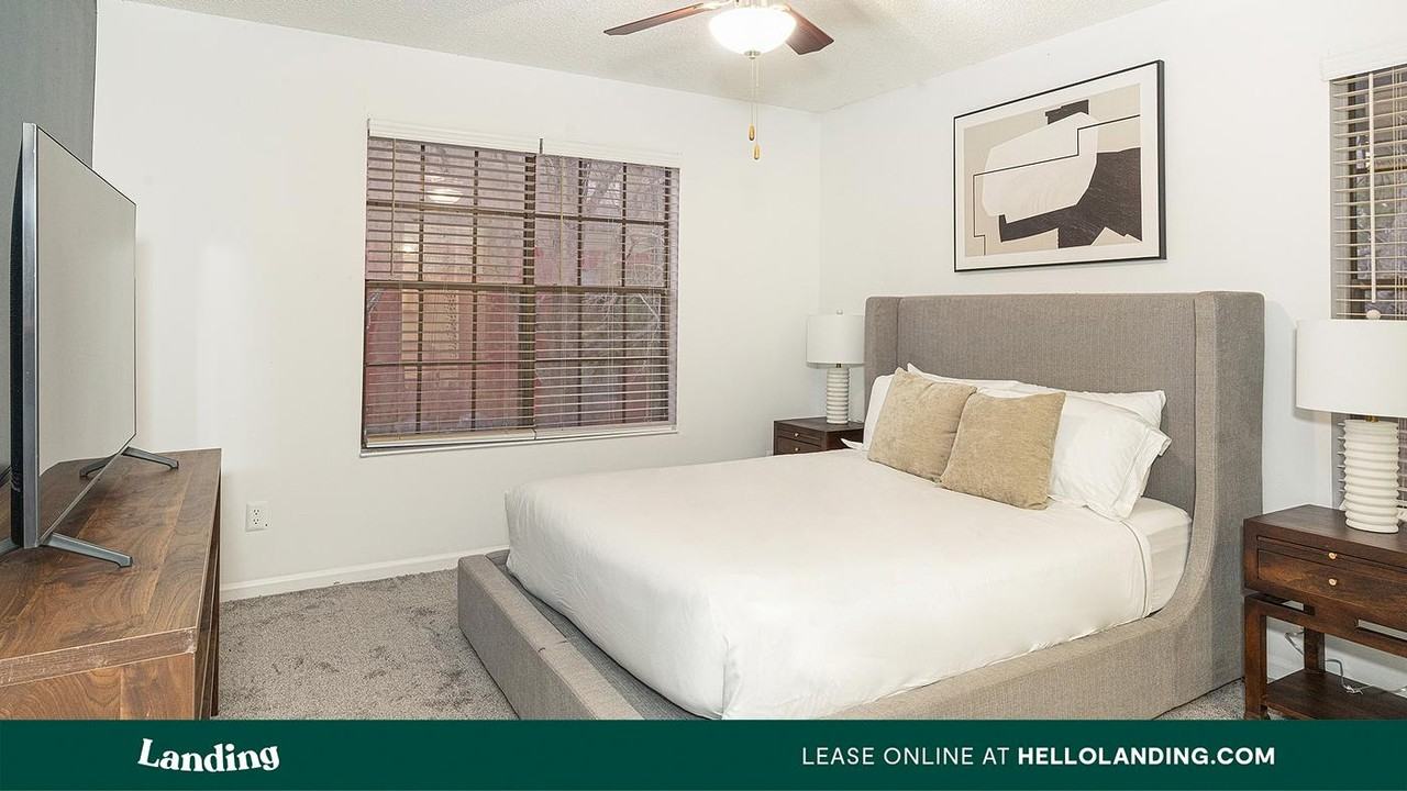 10263 Whispering Forest Dr - Photo 3 of 50