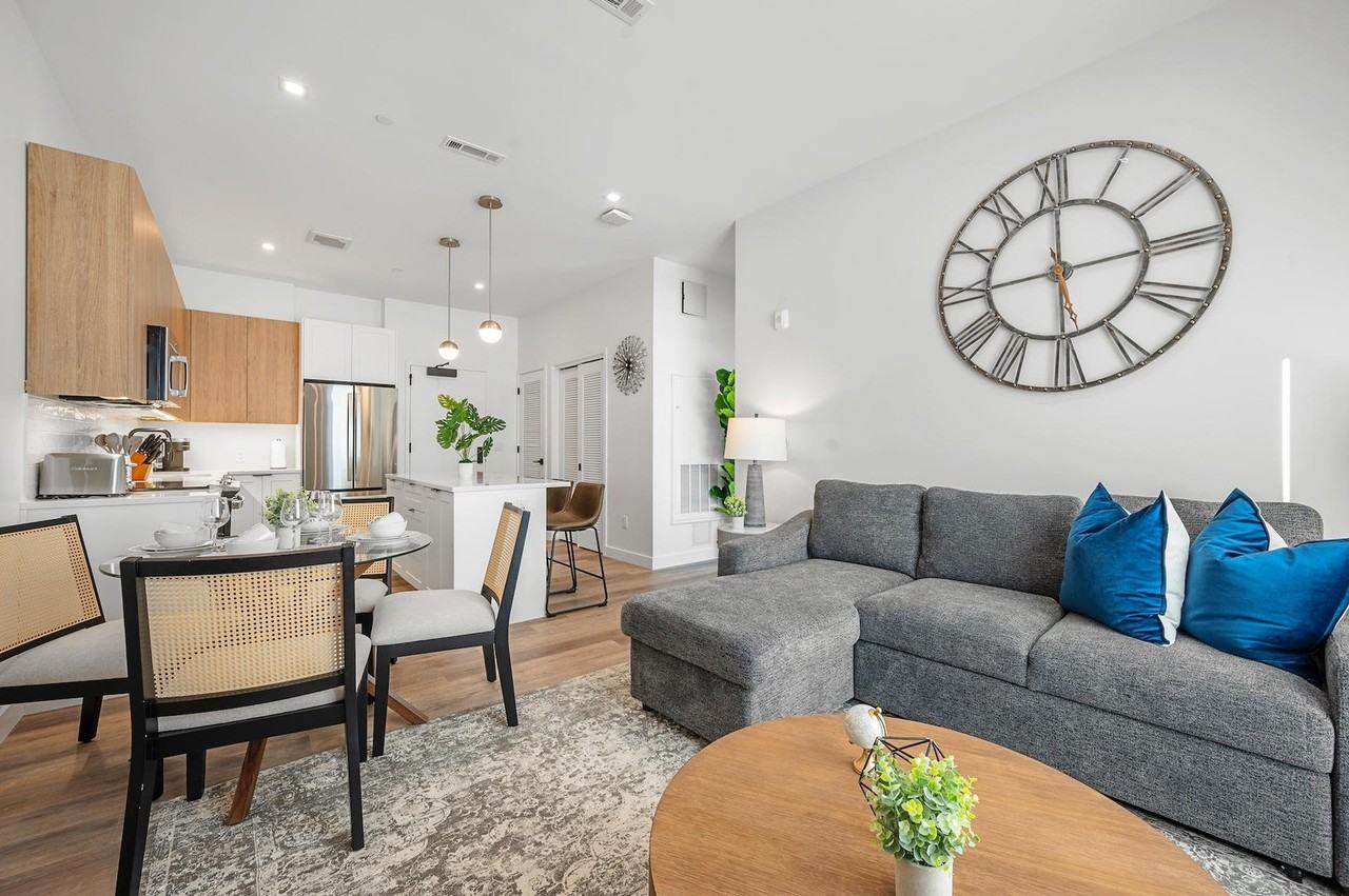 282 Bremen St #1240292P - Photo 6 of 46