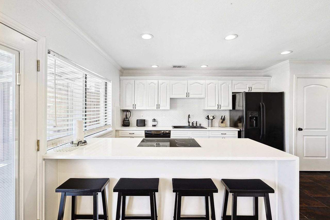 904 Longhorn Dr #1056388P - Photo 6 of 46