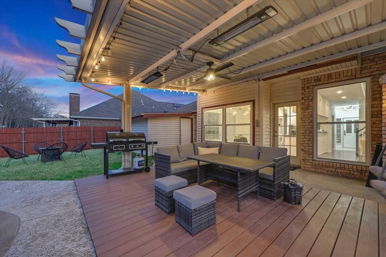 2033 Spring Mills Rd #1056398P - Photo 4 of 40