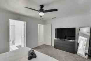 4402 Goodwin St - Photo 1 of 1