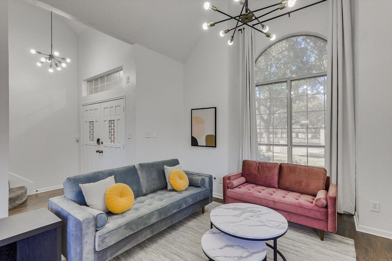 4402 Goodwin St #1056422P - Photo 3 of 37