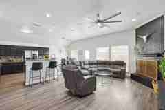 521 E Robin Ct - Photo 1 of 1