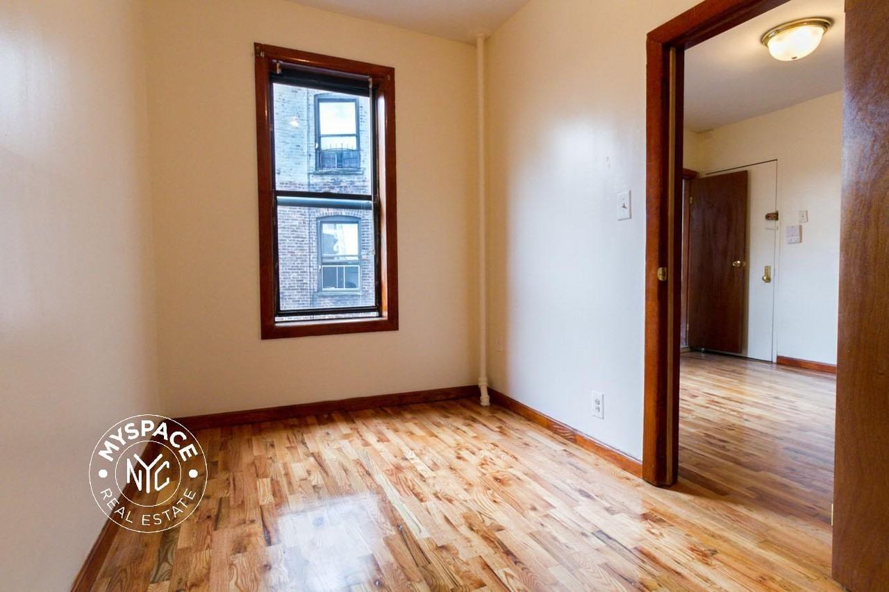 77 Division Ave #18 - Photo 4 of 7