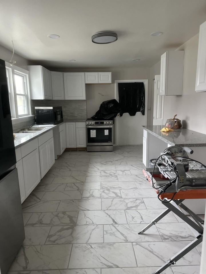 3518 Tracy Ave - Photo 5 of 32