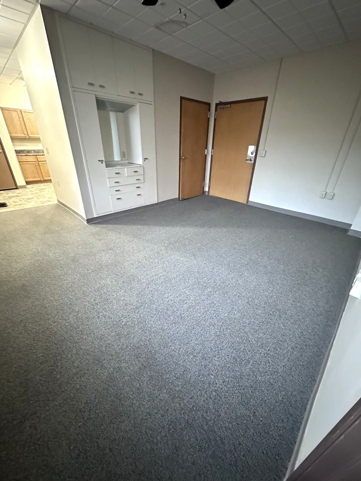 Madison Street Apartments - Photo 5 of 23