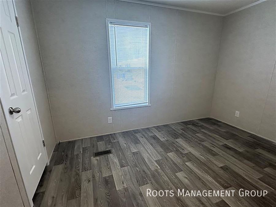 13088 Virginia Dr #26 - Photo 3 of 12