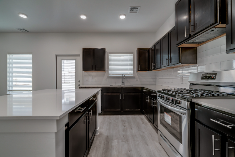 13520 Vinita Dr - Photo 6 of 21