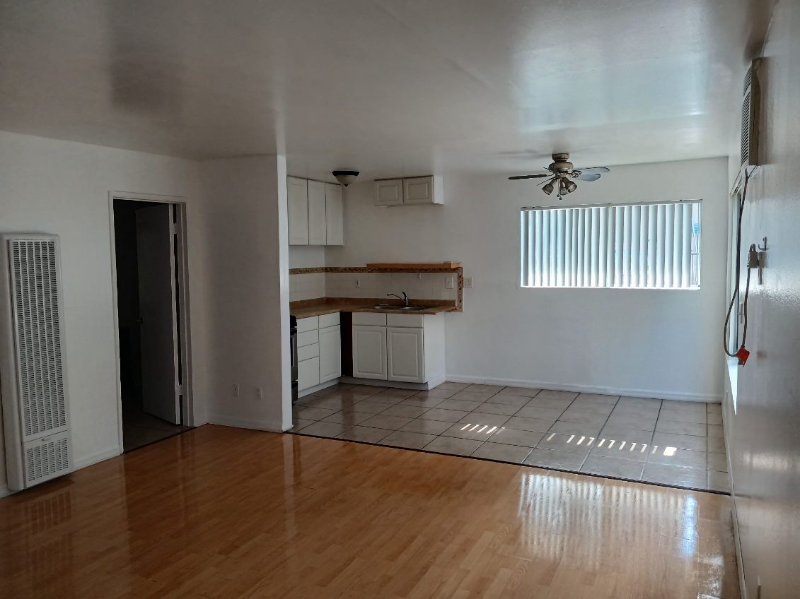 1405 N New Hampshire Ave #106 - Photo 4 of 9