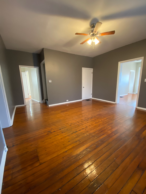 615 Oak St - Photo 6 of 29