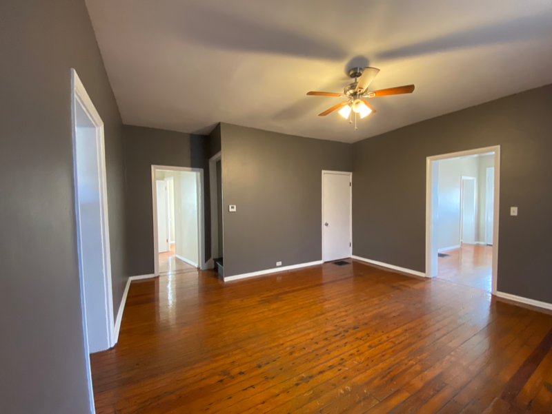 615 Oak St - Photo 7 of 29