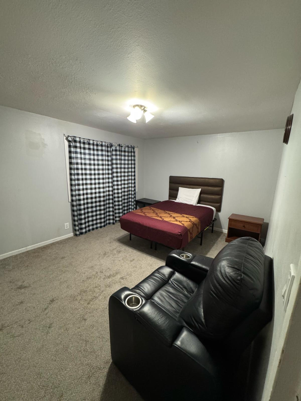 105 Buckeye Cir - Photo 3 of 19