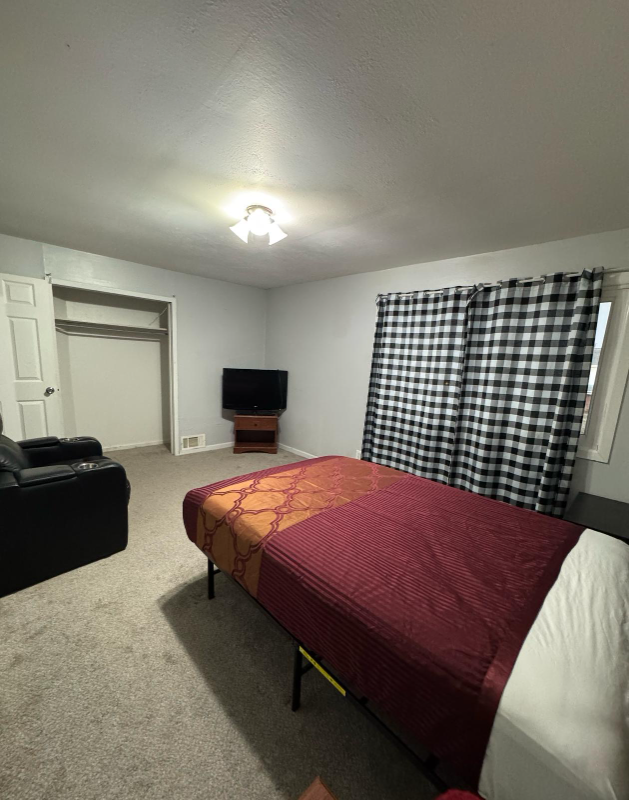 105 Buckeye Cir - Photo 4 of 19