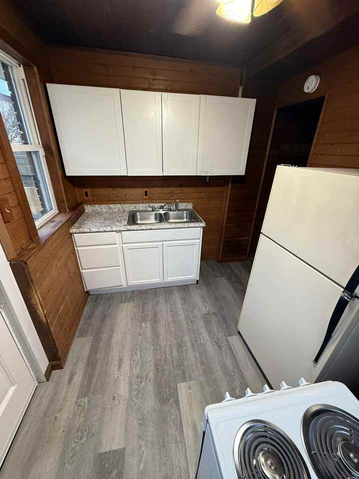 390 North McKean Street #1 - Photo 3 of 11