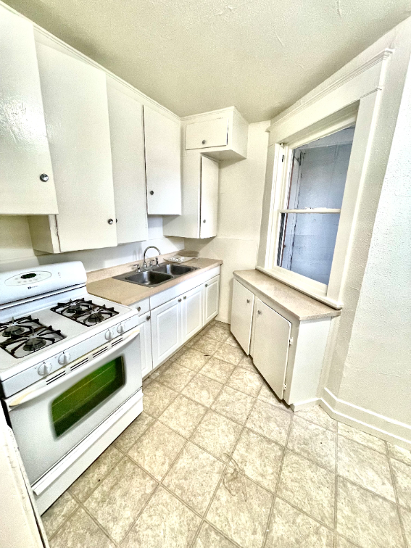 816 S 8th St #B1 - Photo 6 of 19