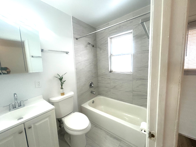 1592 N La Fox St #A - Photo 3 of 3