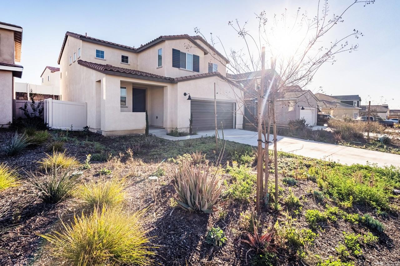 36925 Buccella Ln - Photo 2 of 50