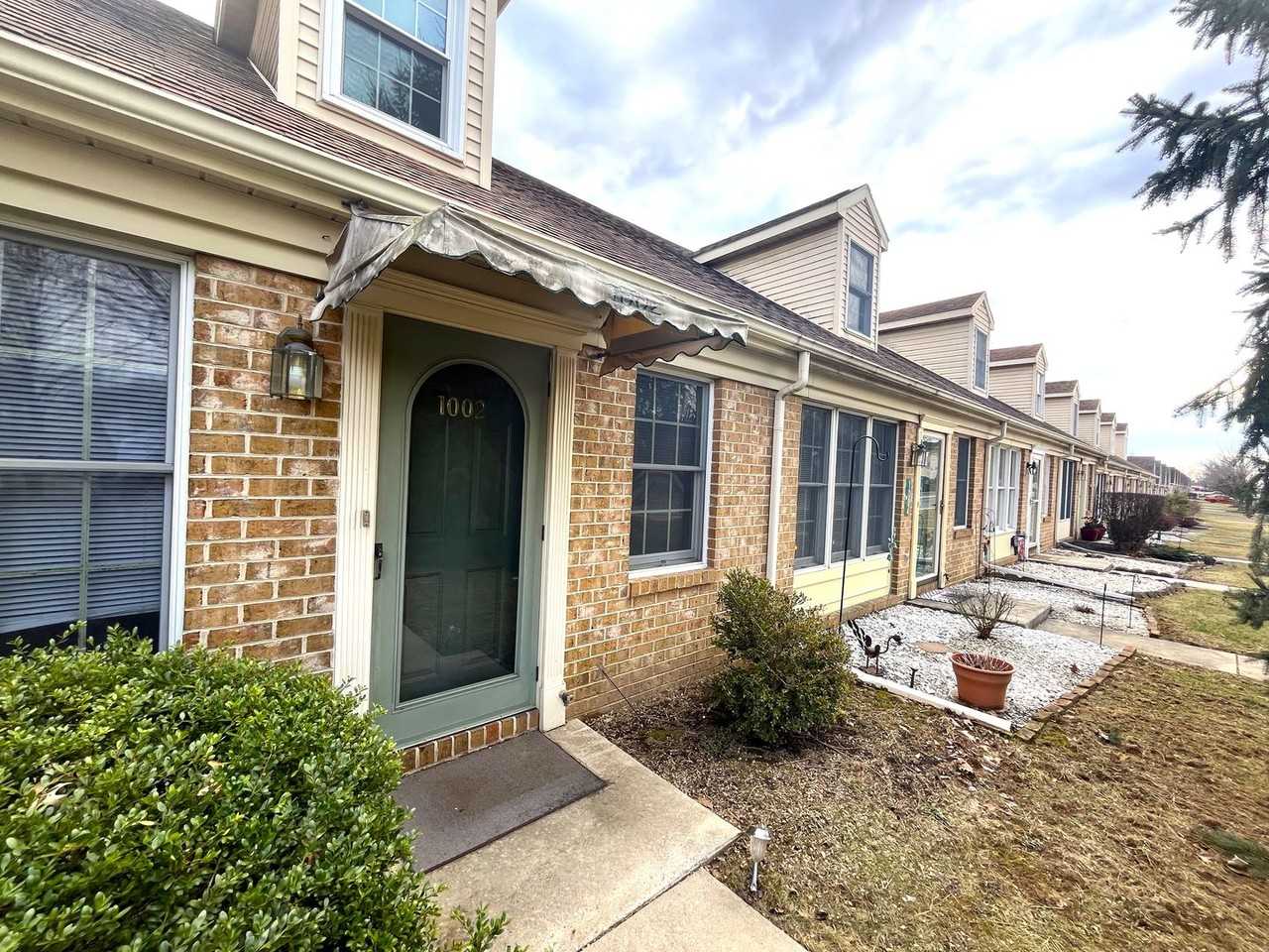 1002 Orchard Dr - Photo 2 of 42