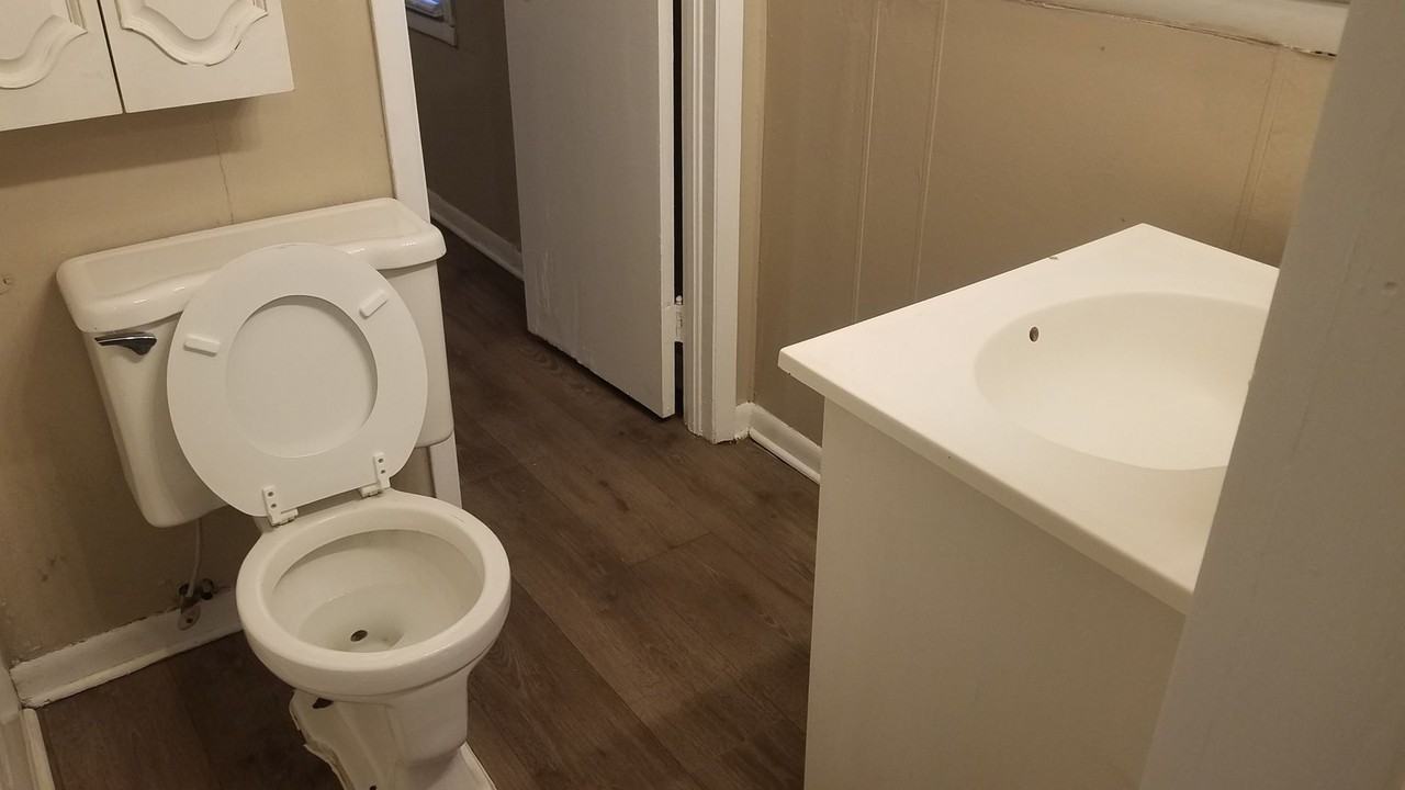 737 E Ann St - Photo 6 of 12