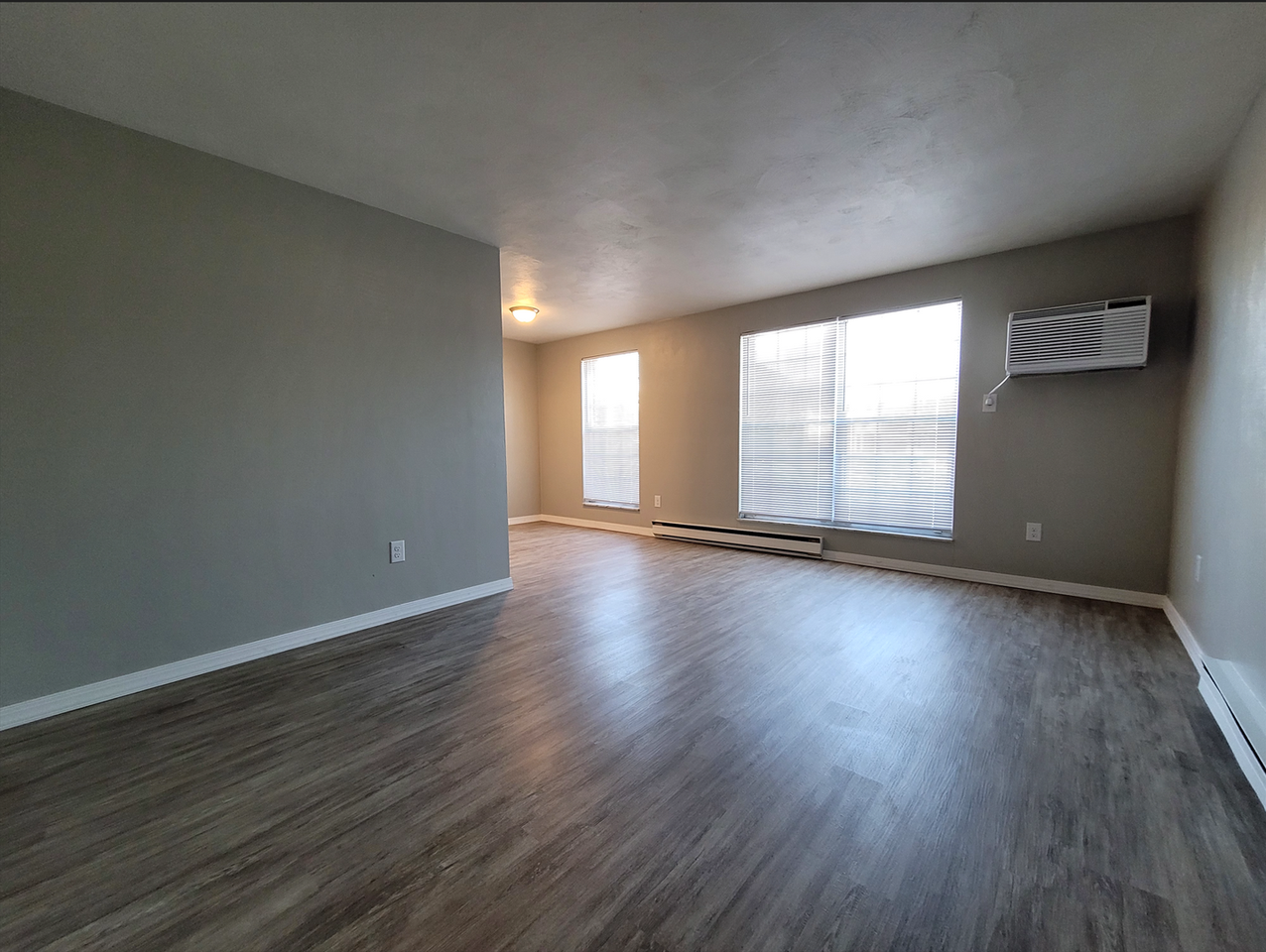 1276 Sanlor Ave #5 - Photo 3 of 20