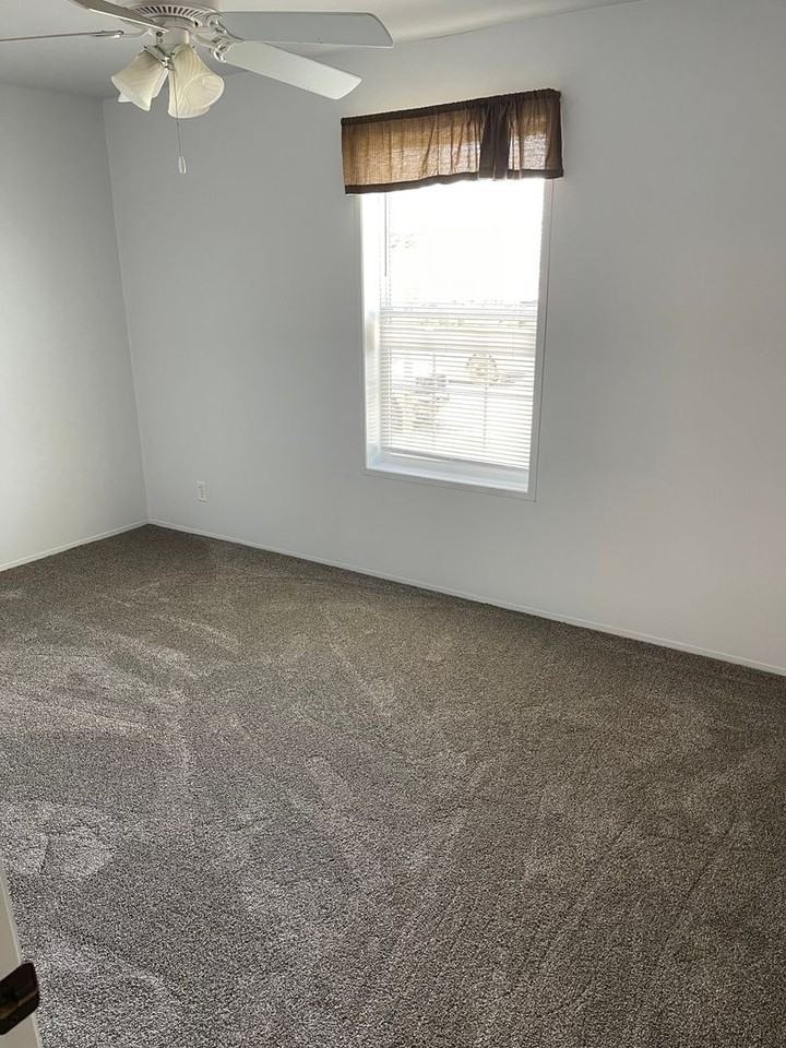 416 2nd Ave Ne - Photo 4 of 8