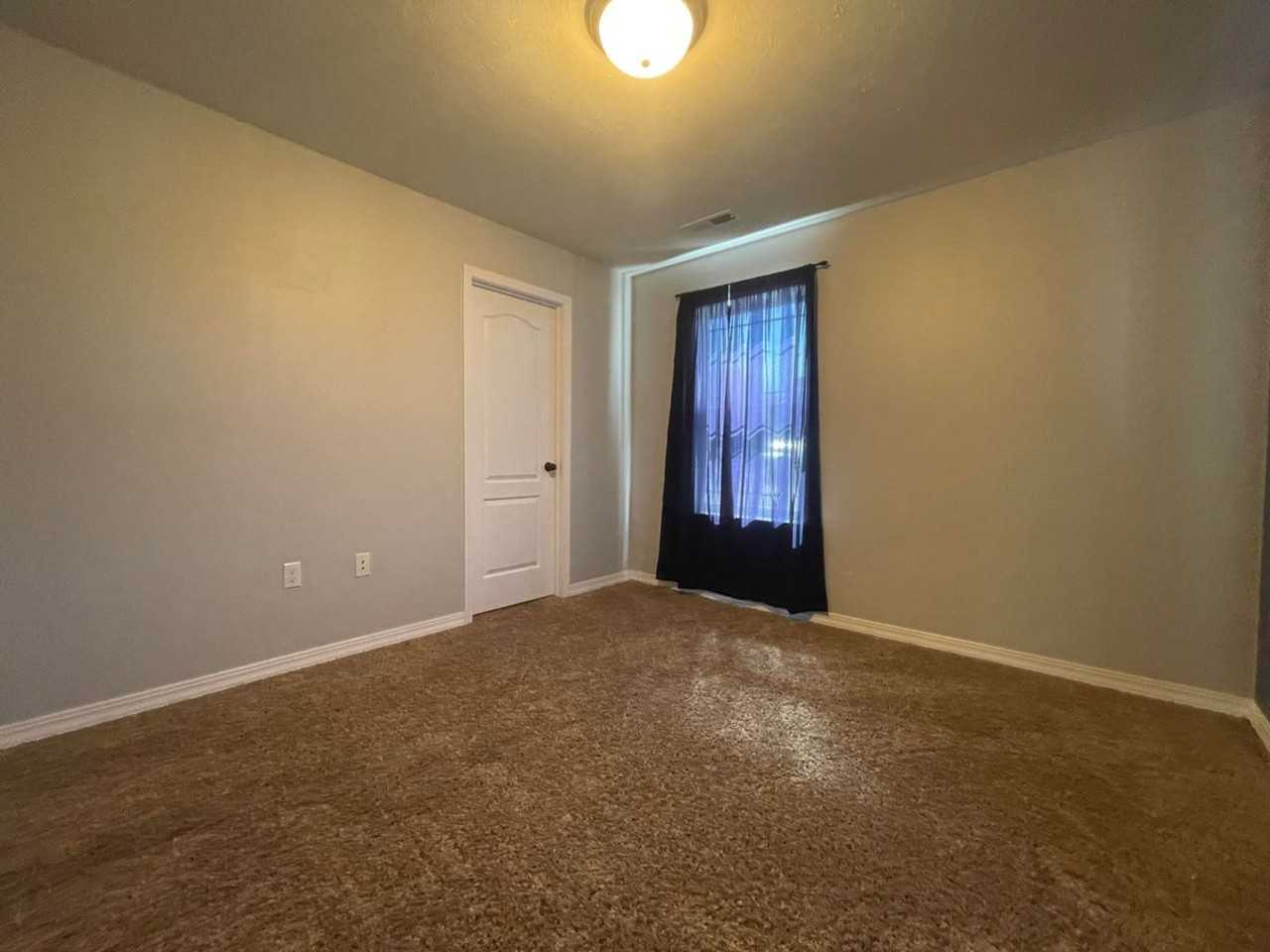 133 Daless Ct - Photo 6 of 50