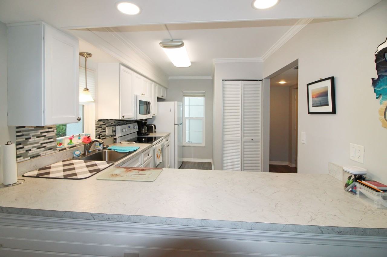 918 Capri Isles Blvd #105 - Photo 4 of 19