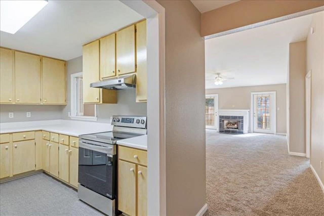 3509 Chatelaine Ct - Photo 5 of 21