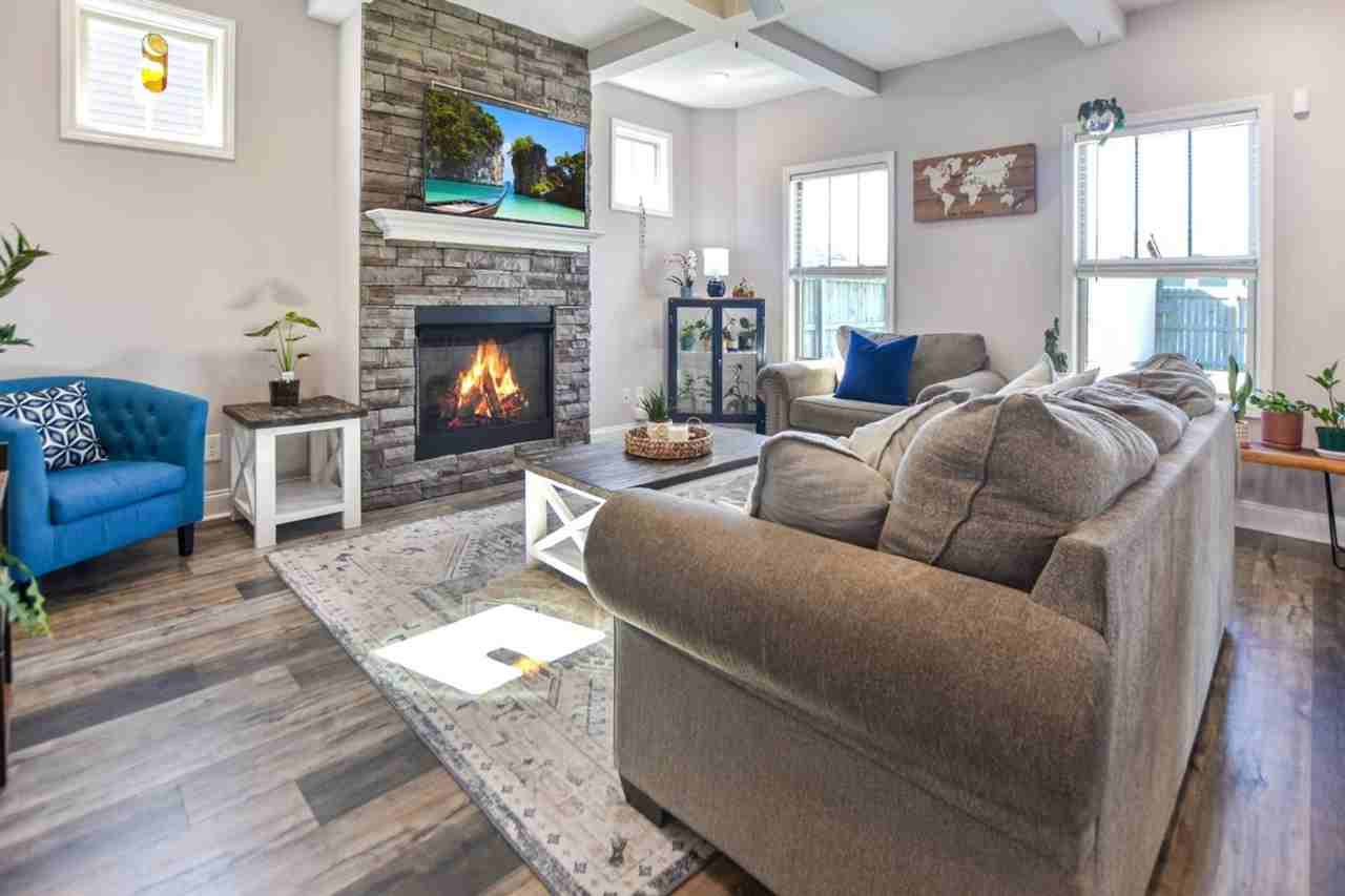 410 Andean Ct - Photo 2 of 17