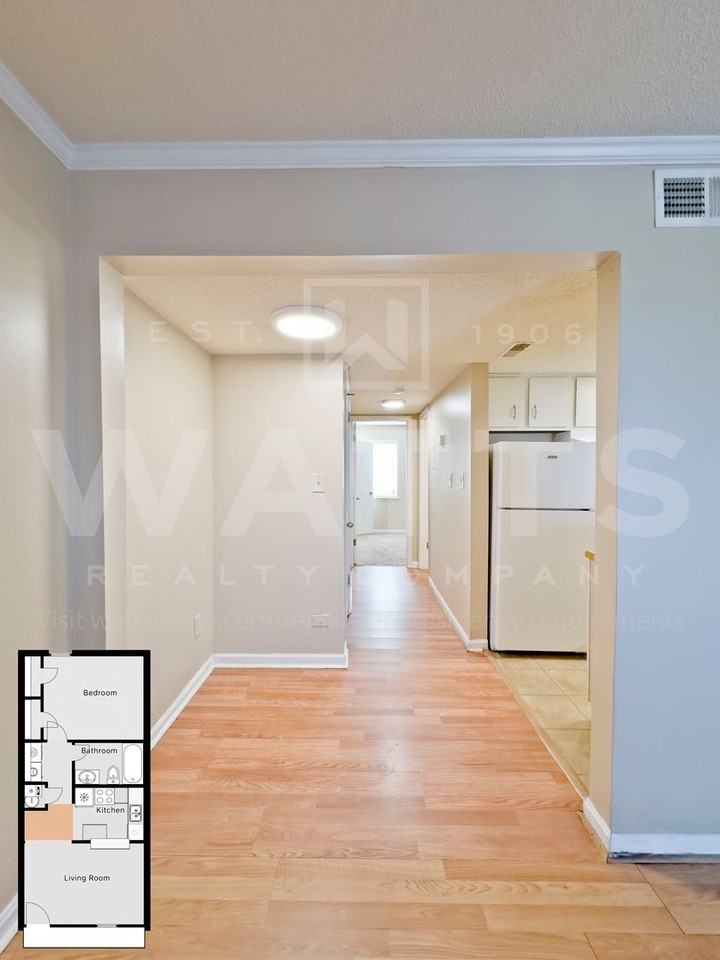 The Hillside Apartments - Photo 5 of 20