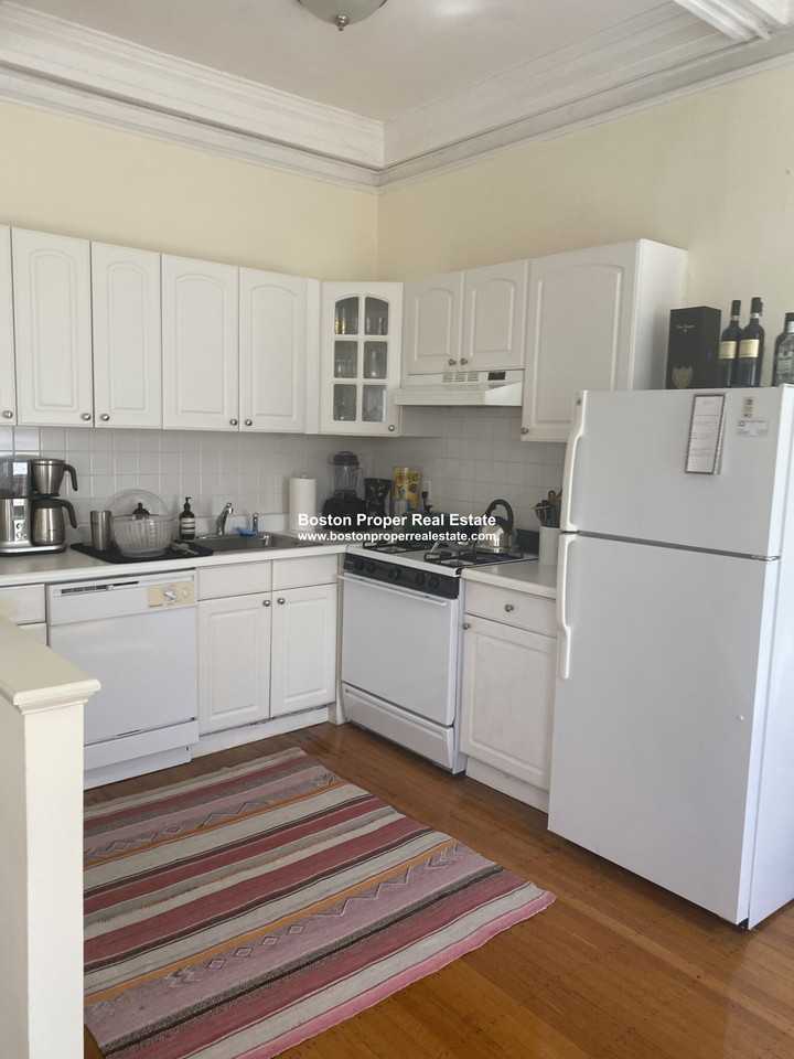 227 Newbury St #2F - Photo 7 of 10