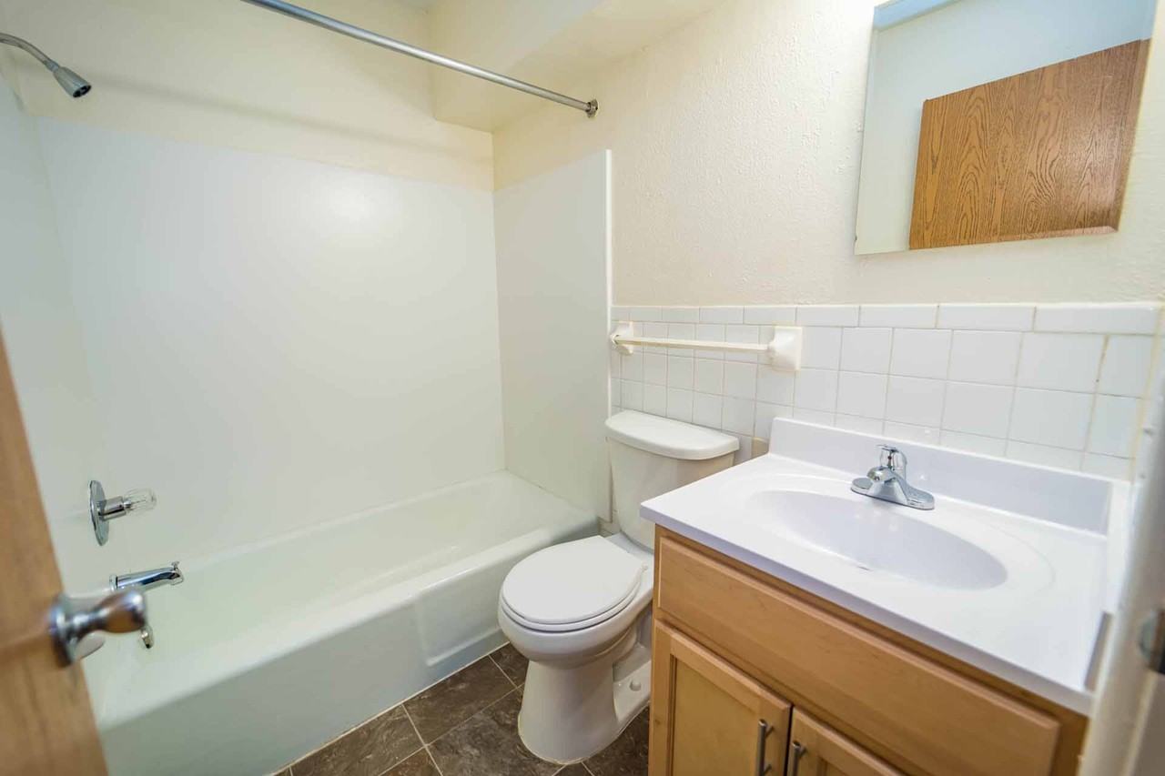 Century Oaks Apartments - Photo 4 of 35