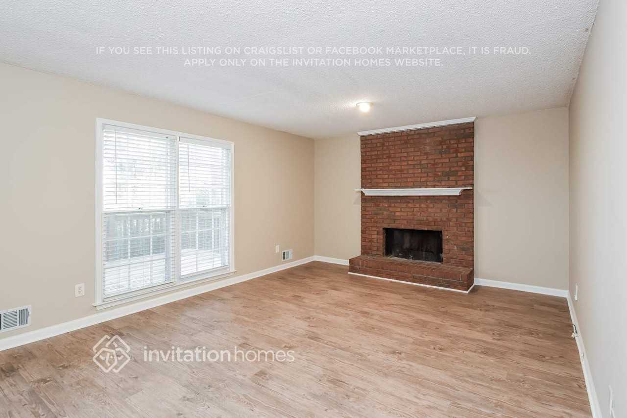 2993 Carrollton Ct - Photo 5 of 21