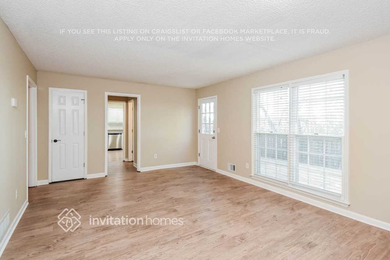 2993 Carrollton Ct - Photo 6 of 21