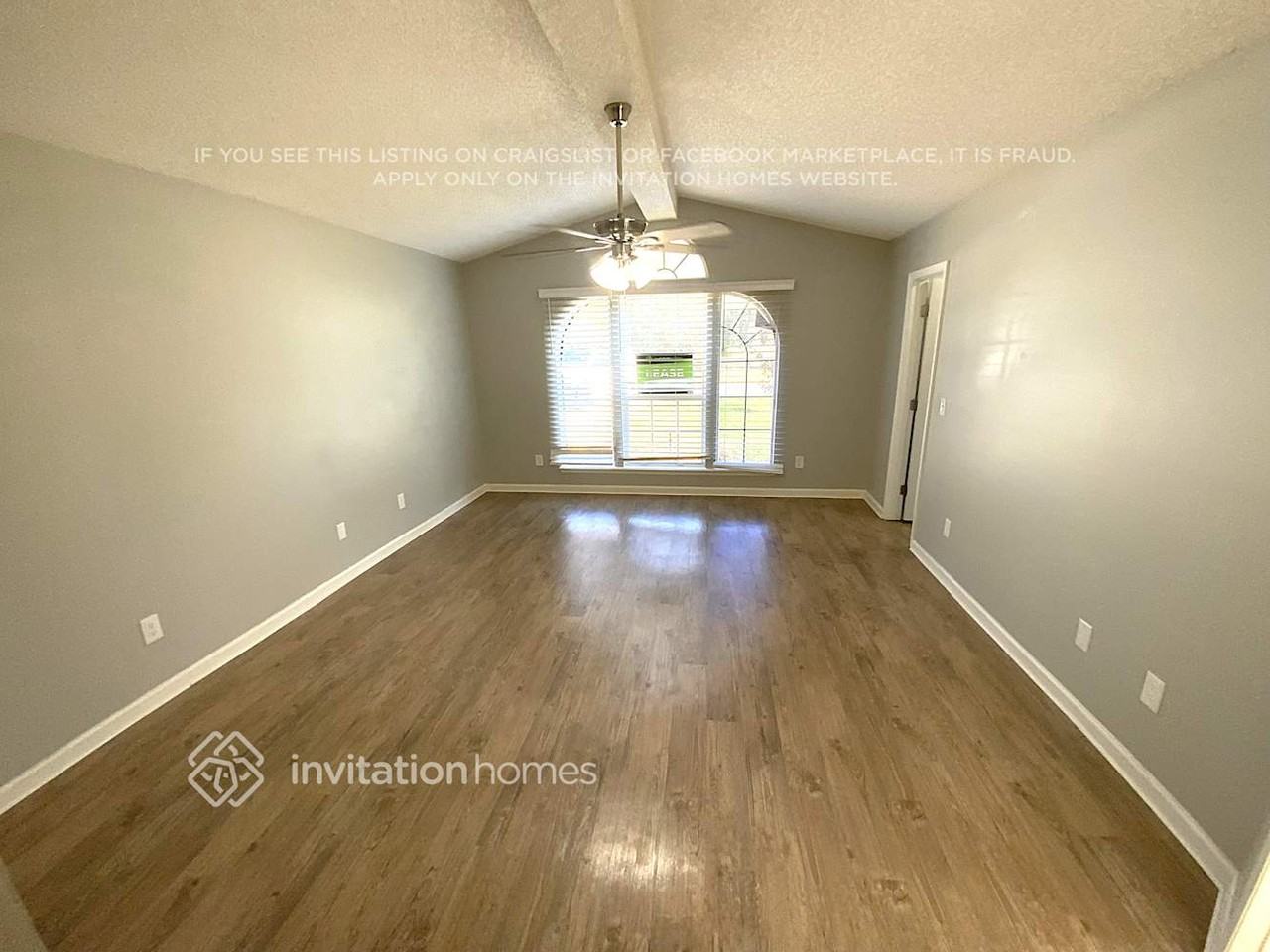 11774 Mountain Ash Rd E - Photo 3 of 11