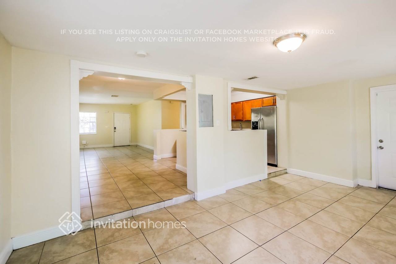 15760 Ne 14th Ct - Photo 6 of 17