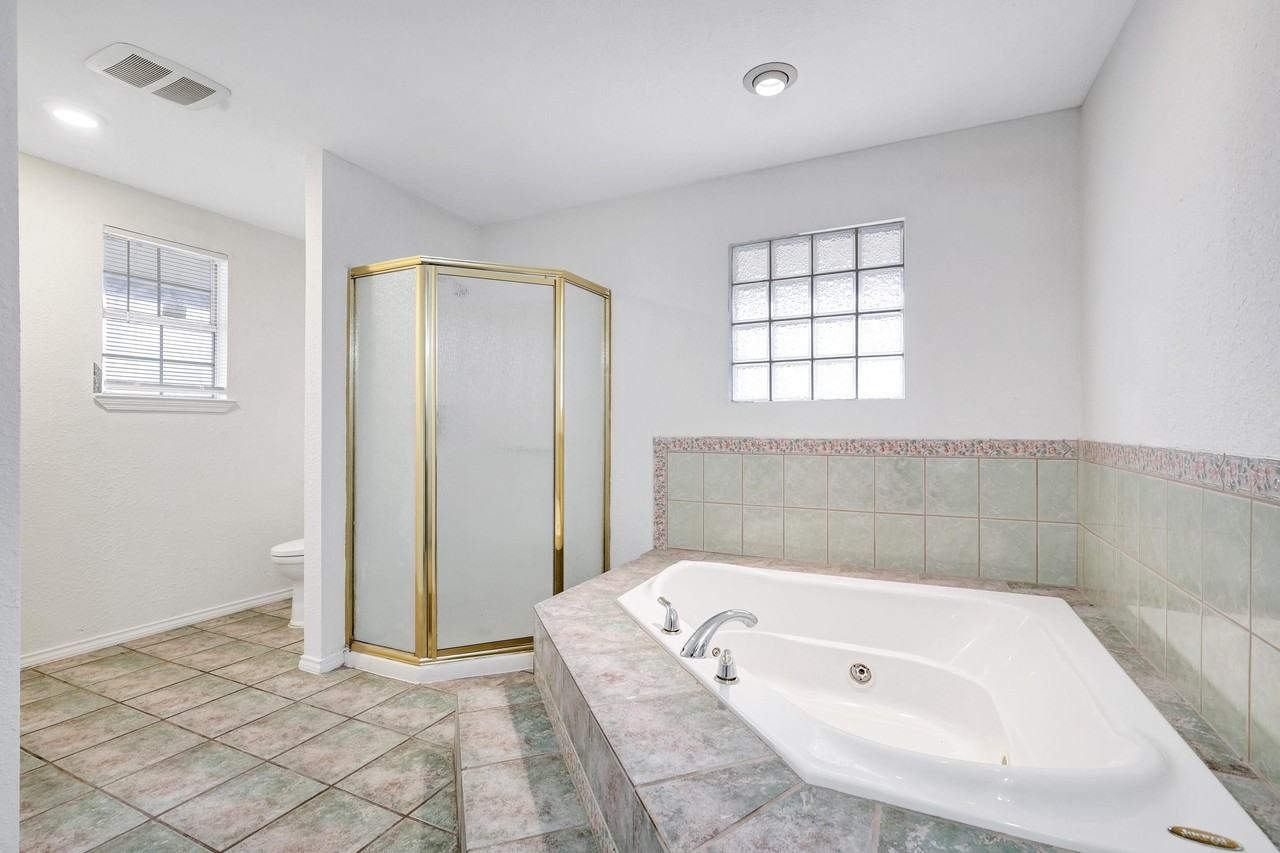 N Palmetto Ave - Photo 4 of 16