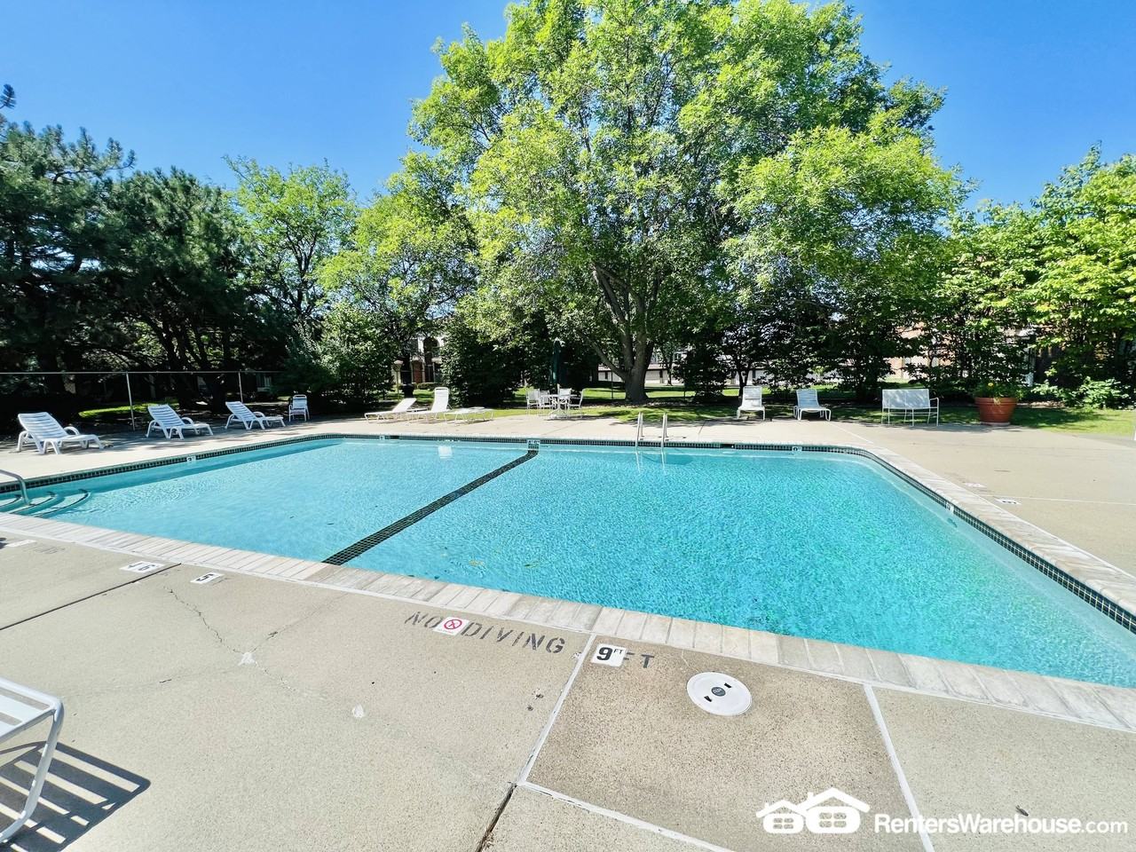 7330 York Ave S #101 - Photo 4 of 24