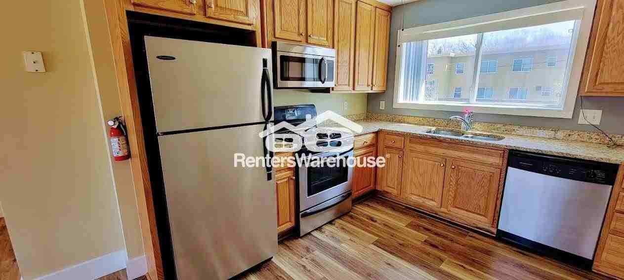 255 Birmingham St Unit 101 - Photo 2 of 12