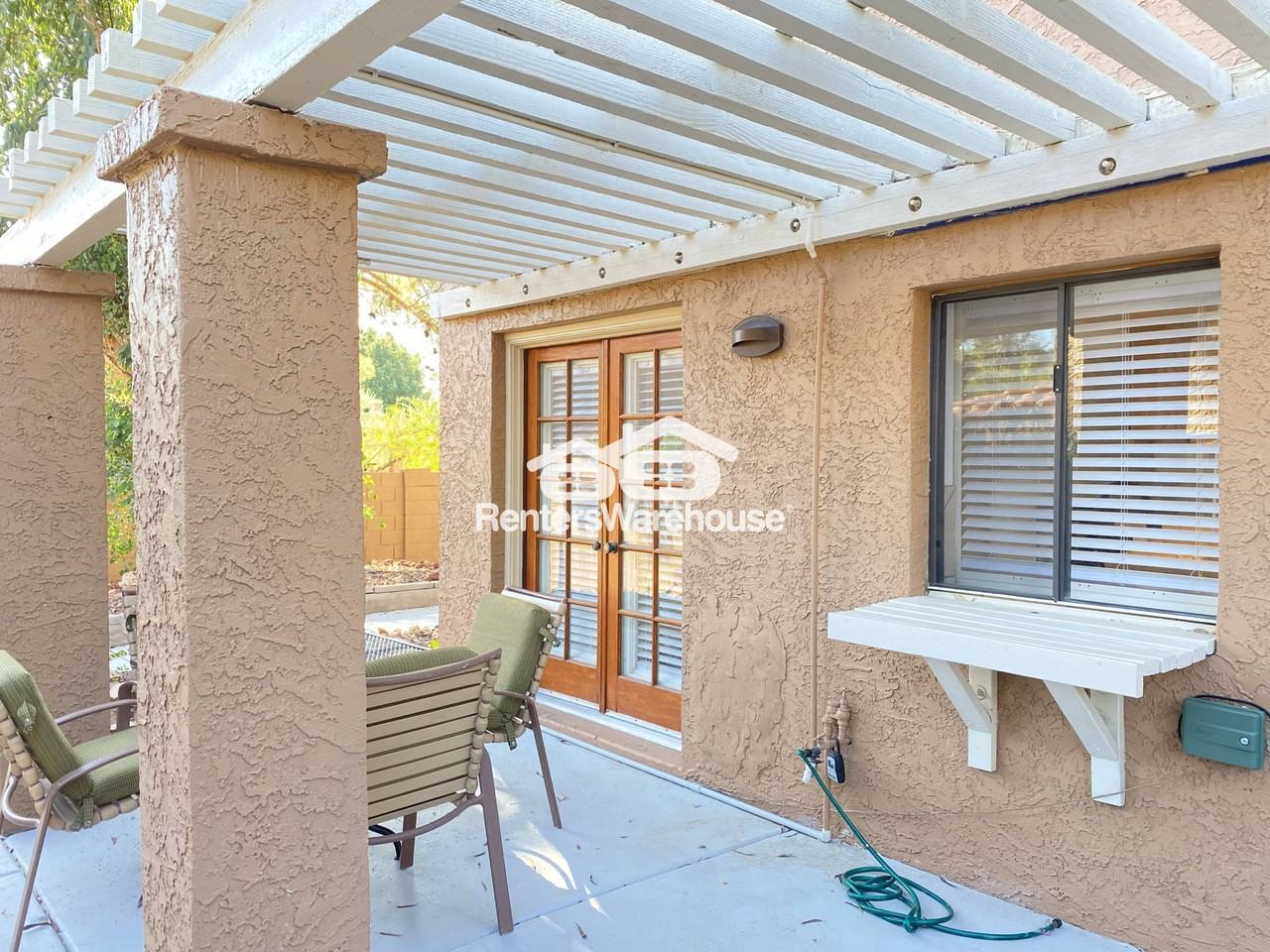 10422 N 11th Pl Unit 1 - Photo 2 of 30